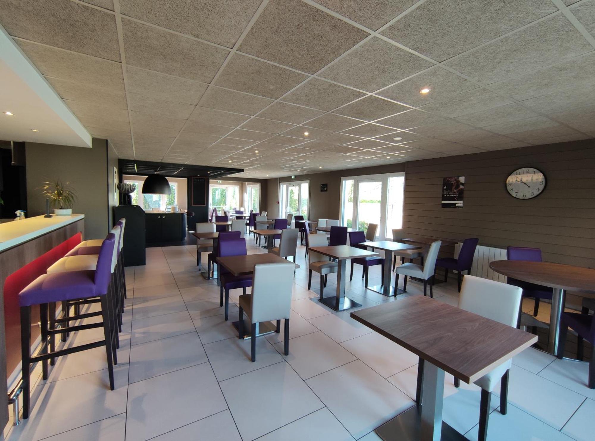 Hotel Campanile Sable-Sur-Sarthe Vion Exterior foto